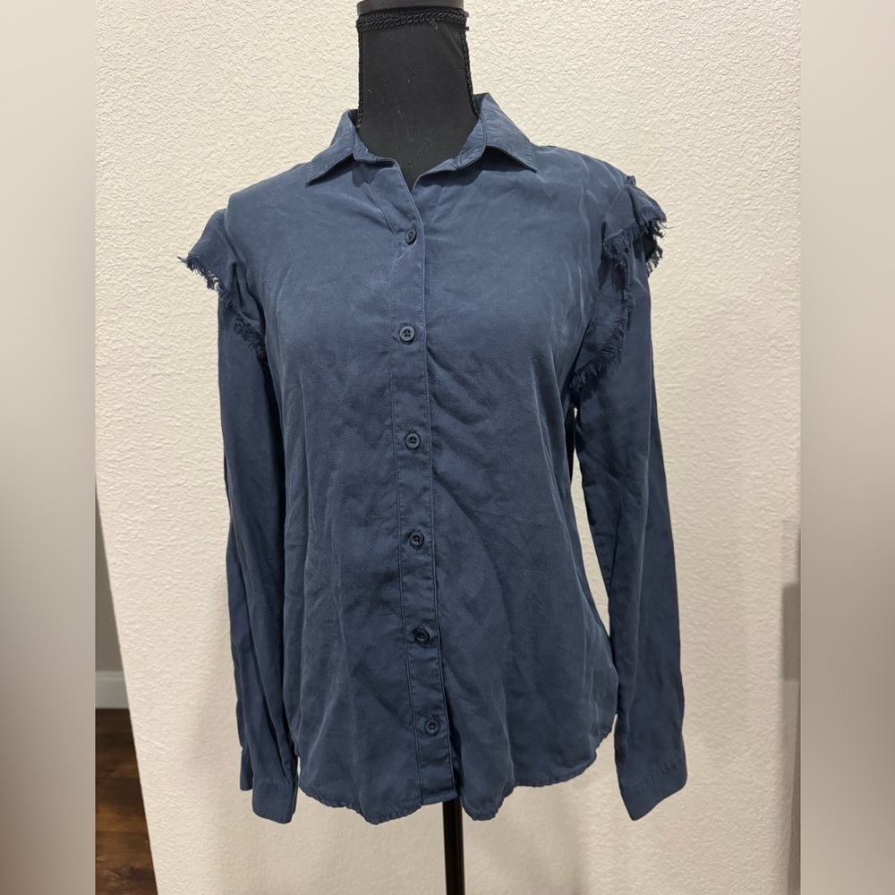 Anthropologie Cloth & Stone Women's Navy Button-Up Top - Picture 1 of 6